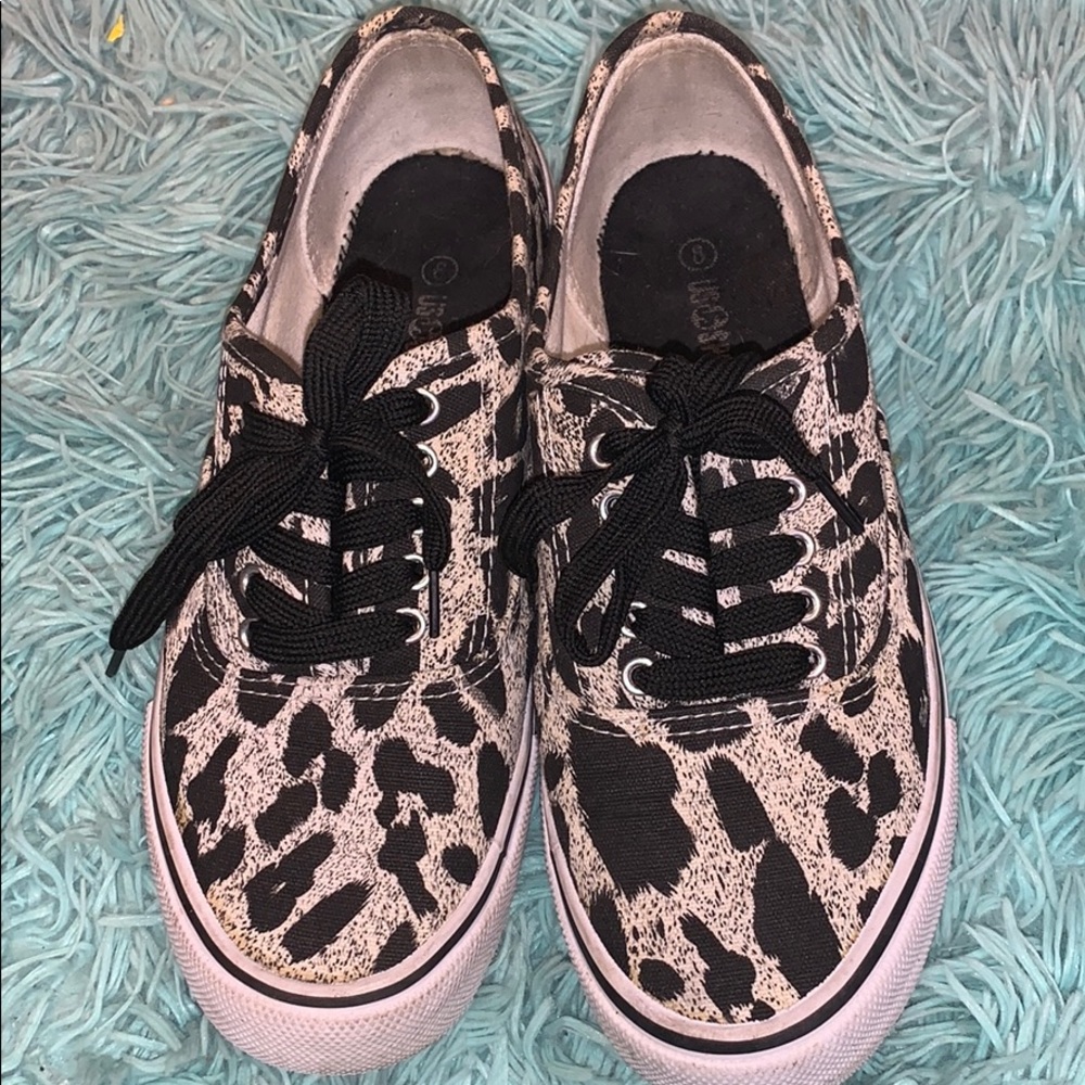 Woman’s shoes